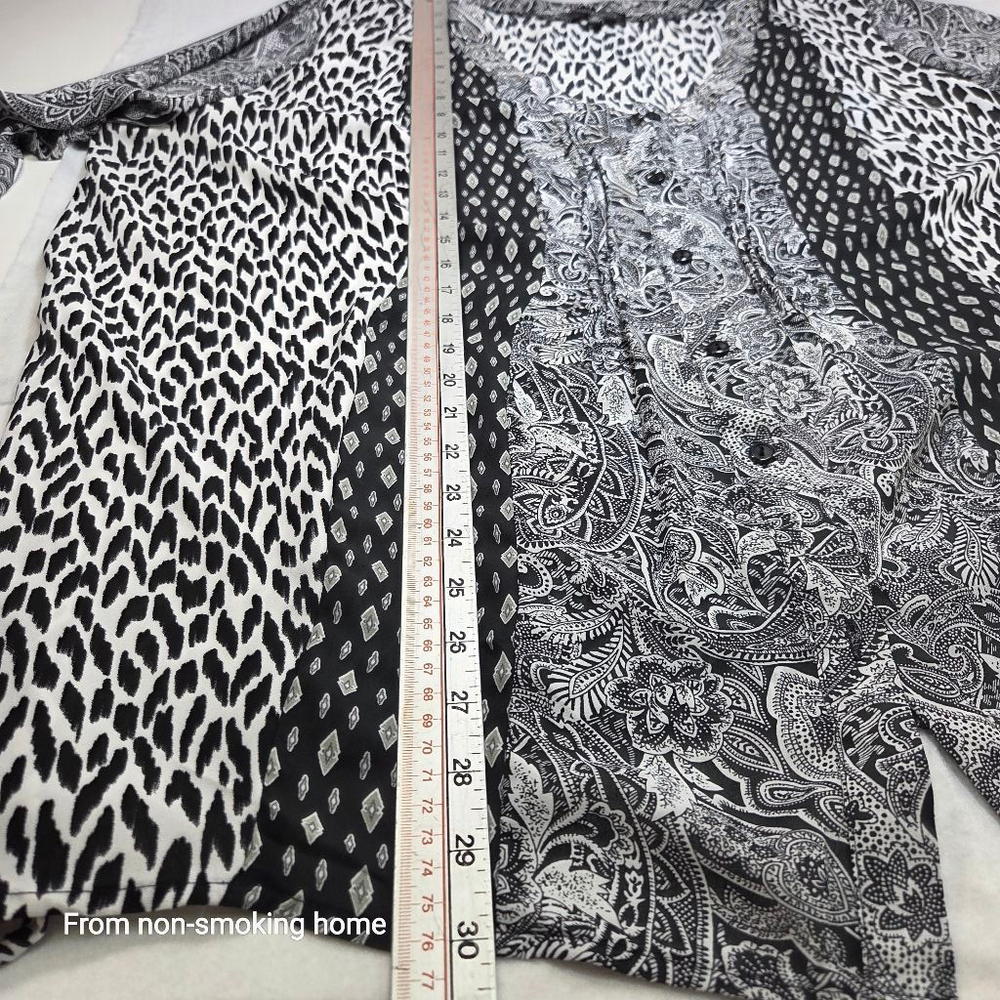 Women's NOTATIONS Plus 3X Black & White Patterned Blouse - Picture 8 of 8